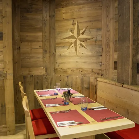 アルパイン クラシック ホテル レイサン